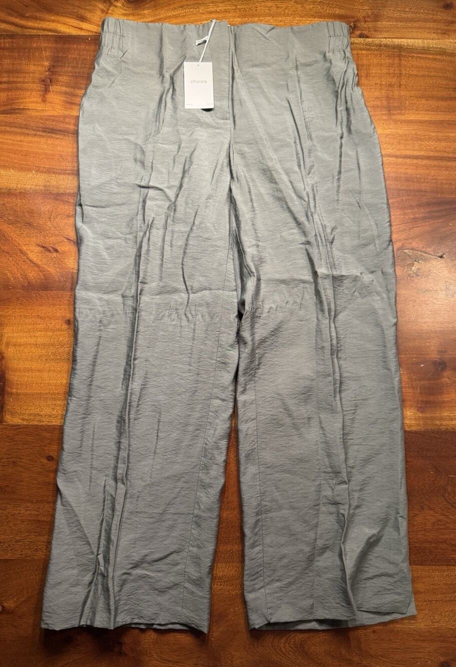 Chicos Women’s Green Lightweight Viscose Cropped Minimalist Pants Sz S - NEW